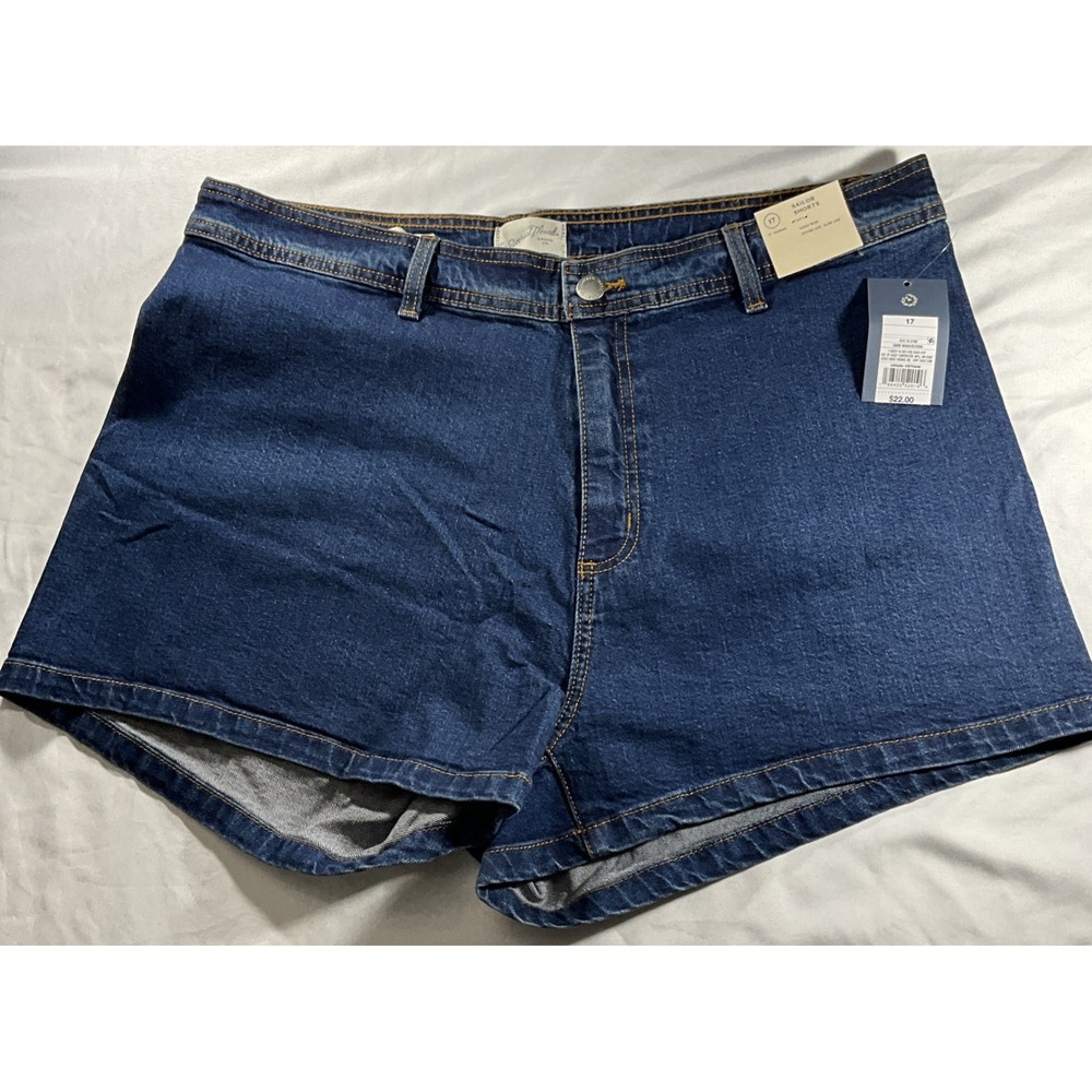 Universal Thread High-Rise Fitted Hip Slim Leg Blue Denim Sailor Shorts Size 17